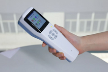 ¿Cuál es la relación entre el New Vein Finder y la atención de emergencia pediátrica?
